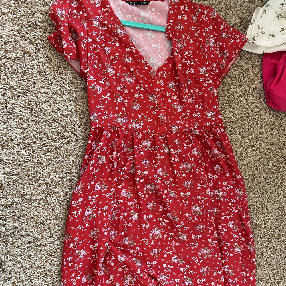 Shein Red floral dress Size M